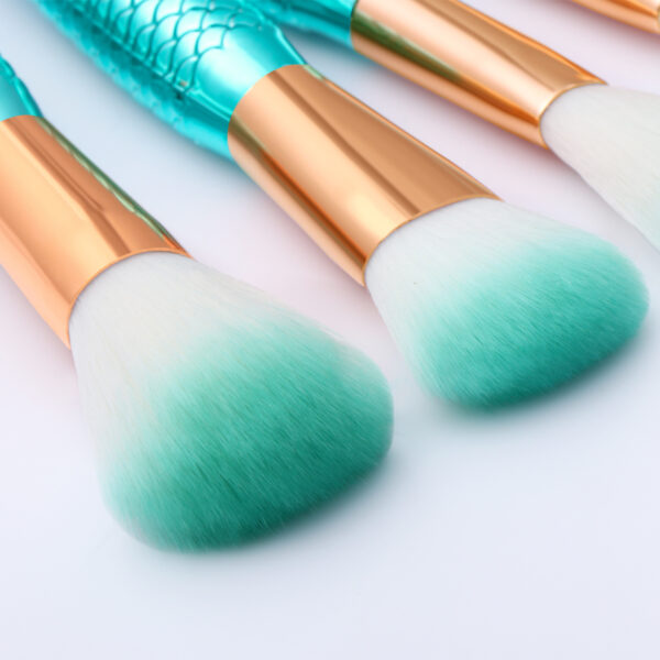Mermaid Shaped Makeup Brushes - Image 2